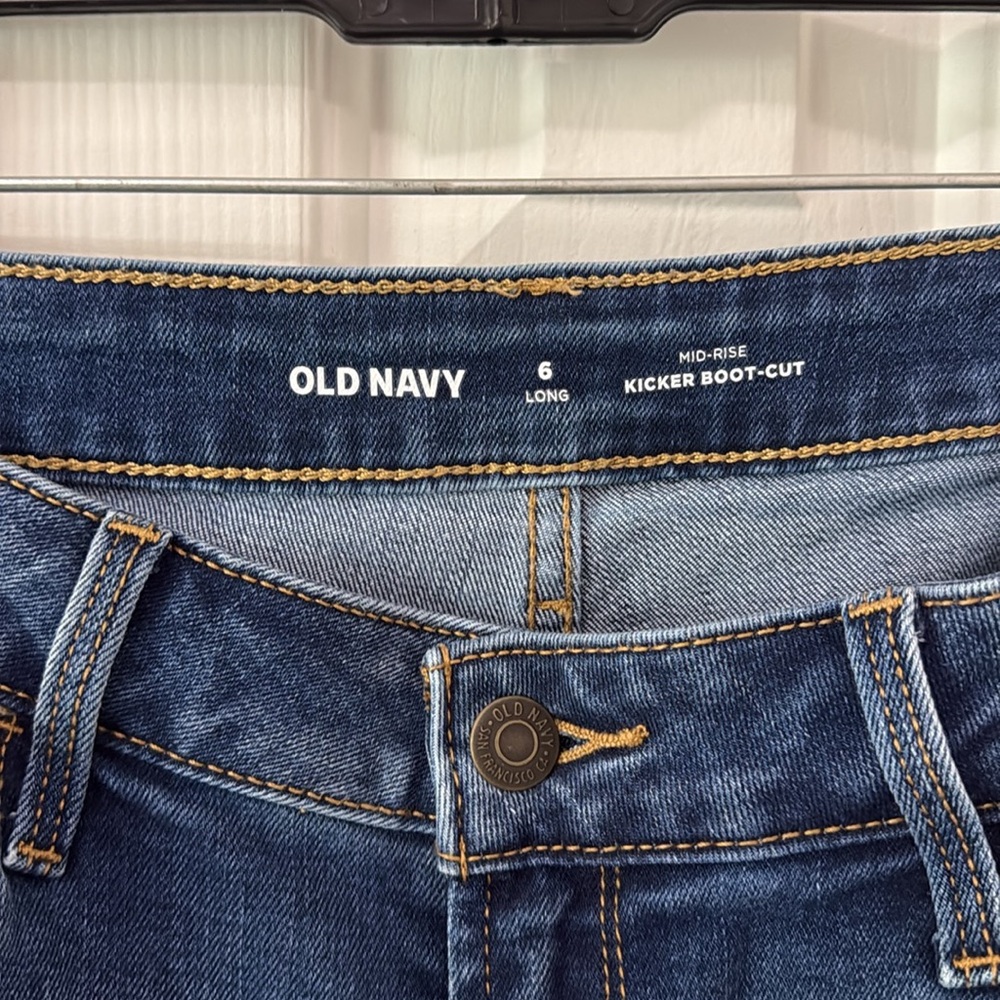 Mid Rise Boot Cut Jeans - Picture 3 of 3